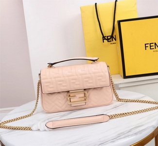 Fendi Handbags 527